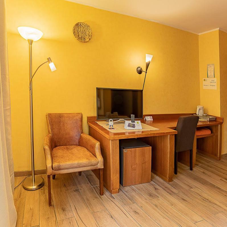 Hostellerie Val Fleuri Mersch Exterior photo